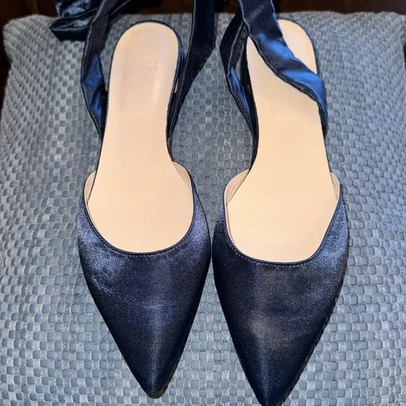 VERO CUCIO Elegant Blue Satin Flats NWOB SZ 40 - Picture 5 of 7